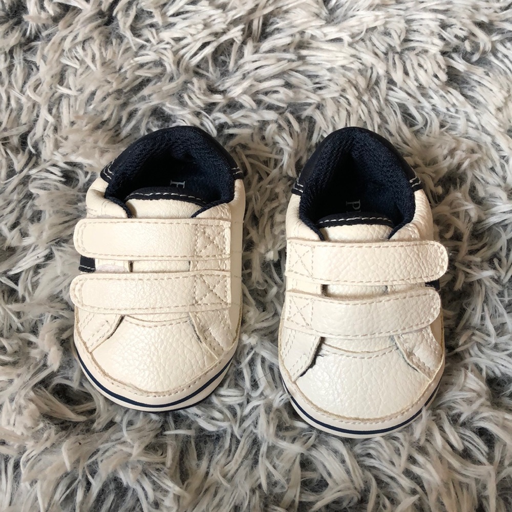 Baby shoes